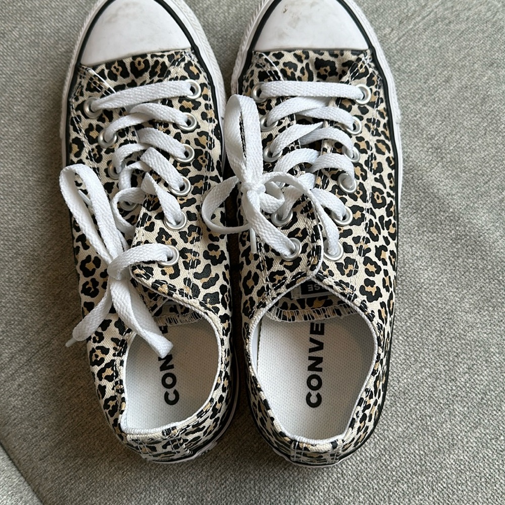 Converse Chuck Taylor All Star Low 'Leopard'  Size 7